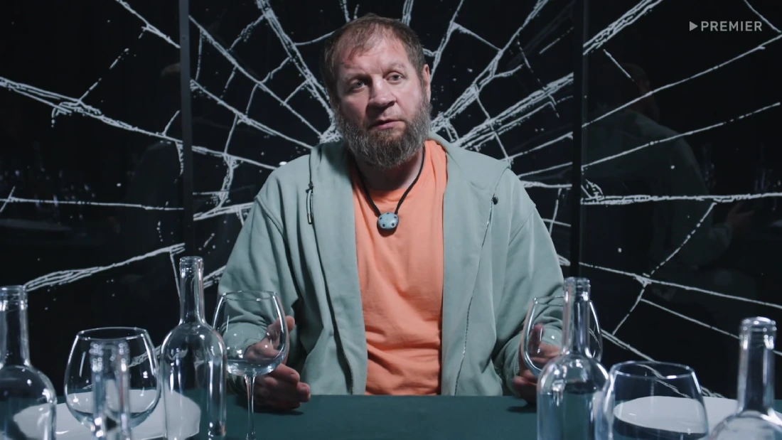 новый участник шоу звезды под капельницей